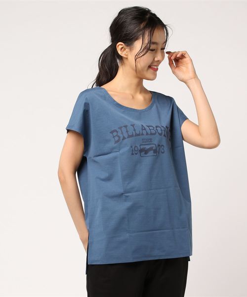 BILLABONG(ビラボン)の「BILLABONG レディース【ACTIVE】トレーニングUVルーズTシャツ(Tシャツ/カットソー・レディース・ネイビー/レッド/ホワイト・MEDIUM)」の3枚目の写真