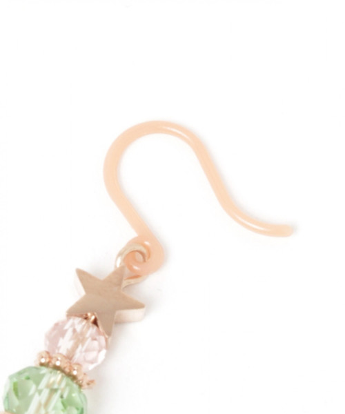niko and...（ニコアンド）の「星カラーパーツフックピアス（ピアス（両耳用）・レディース・ホワイト/ベージュ/レッド・0）」の4枚目の写真