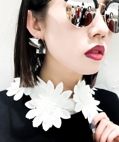 Narcissus（ナルシス）の「【Narcissus】フラワーつけ襟（付け襟・レディース・ホワイト/ブラック・FREE）」の14枚目の写真