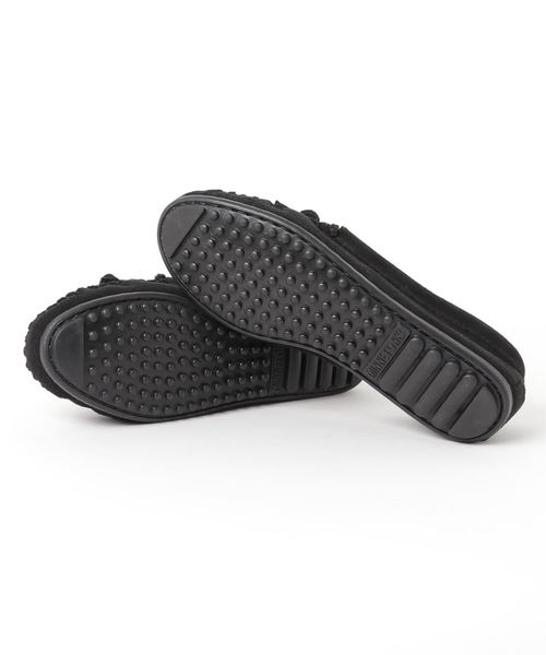 Minnetonka（ミネトンカ）の「ビーズ刺繍キルティスエードモカシン（モカシン/デッキシューズ・レディース・ブラック・6/5.5）」の4枚目の写真