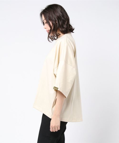 Born（ボーン）の「Born Round Hem Wide T-shirts/ボーン ラウンド ワイド Tシャツ（Tシャツ/カットソー・レディース・ベージュ/サックスブルー/杢グレー/マスタード・FREE）」の6枚目の写真