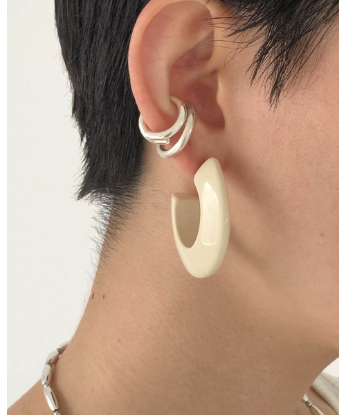 TODAYFUL（トゥデイフル）の「アクリルフープピアス（ピアス（両耳用）・レディース・ブラック/ベージュ/マルチ・FREE）」の6枚目の写真