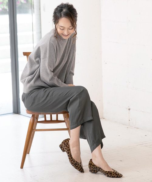 KOBE LETTUCE（コウベレタス）の「Vカットちびチャンキーヒールパンプス（パンプス・レディース・グレイッシュベージュ/パイソン/ワイン/その他/マスタード/ブラック・M/L/LL/S）」の20枚目の写真