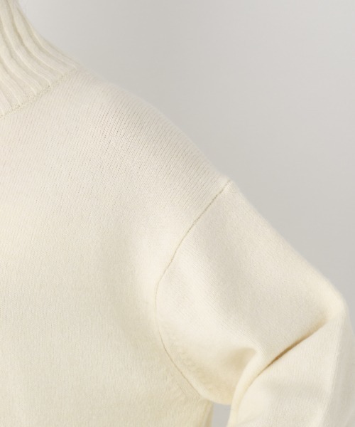 GLOBAL WORK(グローバルワーク)の「マシュマロタッチチュニックプルオーバー/854914(ニット/セーター・レディース・ブラウン/ライトグレー/ブラック/ホワイト/ベージュ/グリーン系その他6・MEDIUM/LARGE)」の8枚目の写真