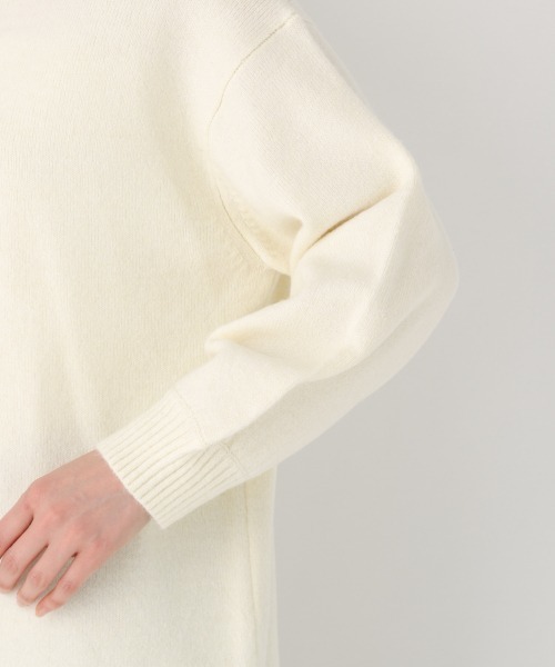 GLOBAL WORK(グローバルワーク)の「マシュマロタッチチュニックプルオーバー/854914(ニット/セーター・レディース・ブラウン/ライトグレー/ブラック/ホワイト/ベージュ/グリーン系その他6・MEDIUM/LARGE)」の17枚目の写真