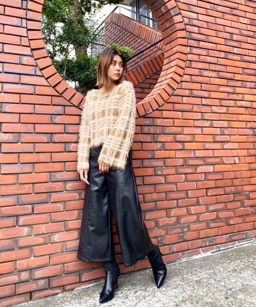 EGOIST（エゴイスト）の「シャギーチェックニットＴＯＰ（ニット/セーター・レディース・ブラック/ブラウン/ボルドー・FREE）」の16枚目の写真