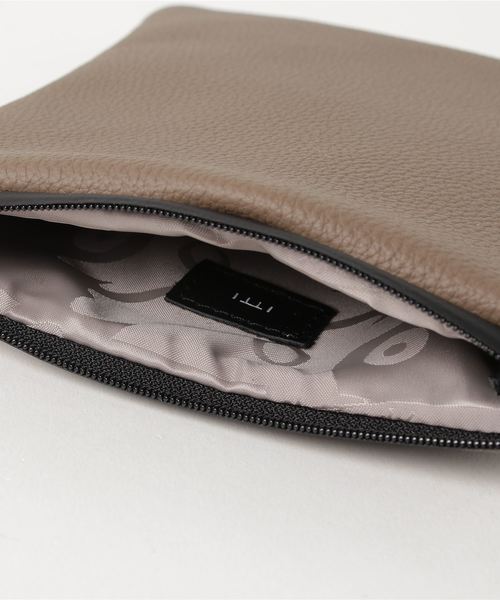 ITTI(イッチ)の「【ITTI】MARY VERY COMPACT SHOULDER/DIPLO FJORD / ITTI-BAG-022-A(ショルダーバッグ・メンズ・ブラック/ベージュ・FREE)」の3枚目の写真