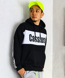 カシアスプルパーカー