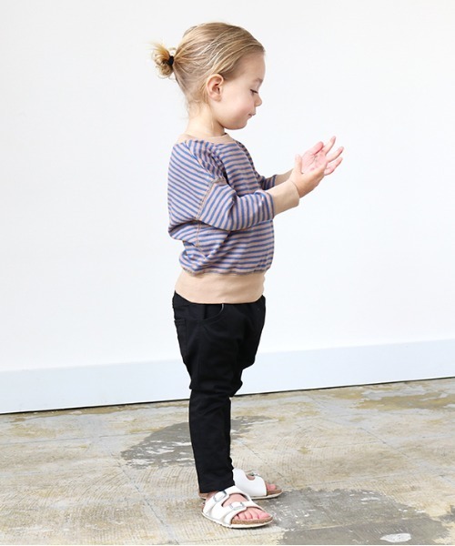 quoti use fith（クゥオティ　ユース　フィス）の「ストレッチツイルスリムロングパンツ（その他パンツ・キッズ・ブラック/グレー/カーキ/ベージュ・100/90/130/120/110/80）」の15枚目の写真