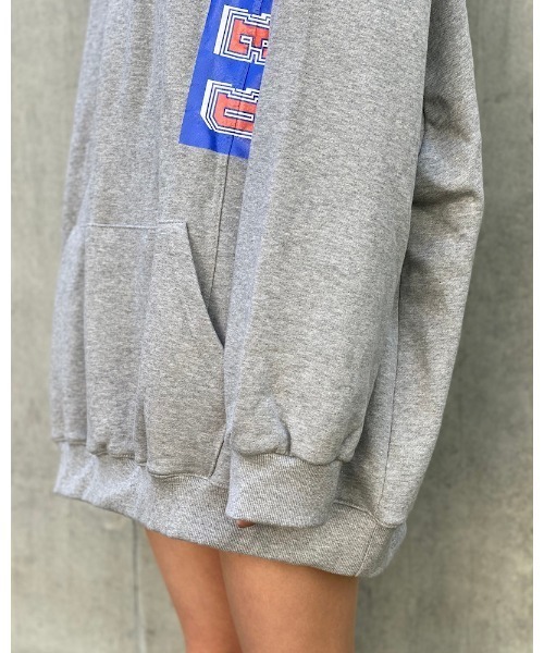 VIBGYOR Women（ヴィブジョー　ウィメン）の「【Re:one】90s STDED ORANGE HOODIE(MA)（パーカー・レディース・ブラック/グレー/オレンジ・FREE）」の15枚目の写真