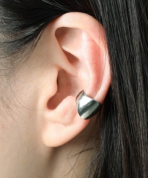 Fun & Daily（ファンアンドデイリー）の「F&D : ワイドイヤーカフ（イヤーカフ・レディース・シルバー/ゴールド・FREE）」の11枚目の写真