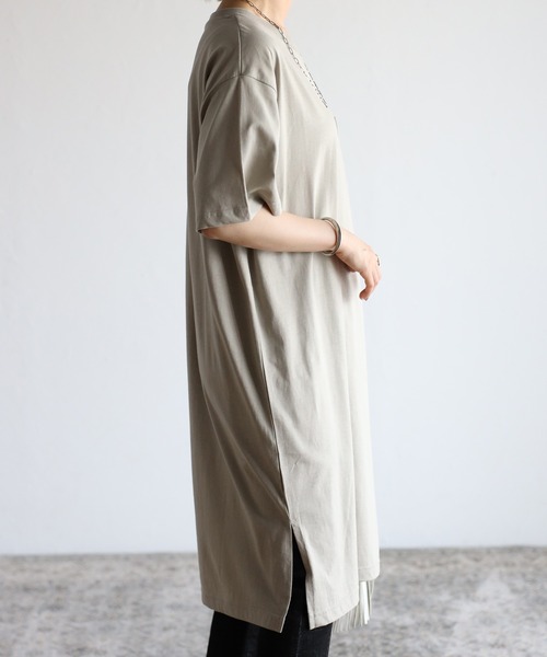 Fizz(フィズ)の「【Fizz/フィズ】 ポケット付きビッグチュニック(チュニック・レディース・ブラック/カーキ/グレイッシュベージュ/アイボリー/マスタード/パープル/ベージュ/モカ/ブルー・M)」の13枚目の写真