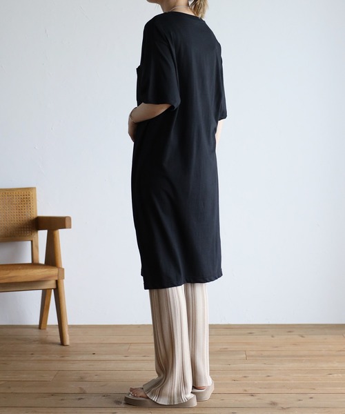 Fizz(フィズ)の「【Fizz/フィズ】 ポケット付きビッグチュニック(チュニック・レディース・ブラック/カーキ/グレイッシュベージュ/アイボリー/マスタード/パープル/ベージュ/モカ/ブルー・M)」の20枚目の写真