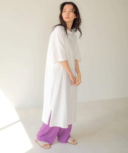 Bab(バブ)の「【WEB限定】ビッグシルエットクルーネックTシャツワンピース(Tシャツ/カットソー)」|オフホワイト