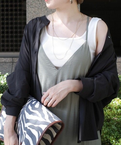 DouDou（ドゥドゥ）の「スクエアタンク（タンクトップ・レディース・オフホワイト/ブラック/ブラウン/グレー・FREE）」の8枚目の写真