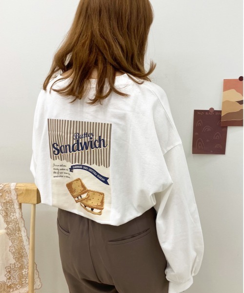 apres jour（アプレジュール）の「アソート袖ボリュームロンT【ZOZOTOWN限定アイテム】（Tシャツ/カットソー・レディース・ブラック/ライトブラウン/ブラック系その他2/ラベンダー/ホワイト系その他4/モカ/ライトホワイト/ブラウン系その他/ダークブラウン/アイボリー/ホワイト系その他5/ホワイト系その他2/ホワイト系その他3/ホワイト/その他/チャコールグレー/オフホワイト/ホワイト系その他・フリー）」の4枚目の写真