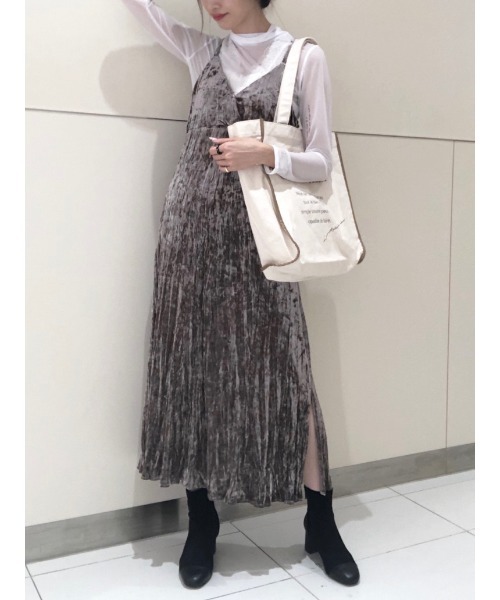 Heather（ヘザー）の「クラッシュベロアキャミワンピース 898015（ワンピース・レディース・ベージュ系その他/グレー系その他/ブルー・FREE）」の20枚目の写真