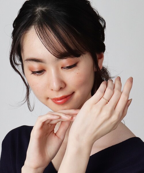 COCOSHNIK(ココシュニック)の「縦溝彫り パートナーリング(レディース)(リング・レディース・ホワイト系その他7・10号/8号)」の4枚目の写真