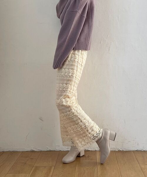 MAJESTIC LEGON（マジェスティックレゴン）の「スフレレースパンツ（その他パンツ・レディース・アイボリー/ブラック・MEDIUM）」の4枚目の写真