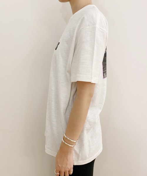 SHENERY(シーナリー)の「GODLIS フォトTee01(Tシャツ/カットソー・レディース・オフホワイト・FREE)」の6枚目の写真