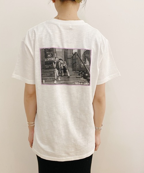 SHENERY(シーナリー)の「GODLIS フォトTee01(Tシャツ/カットソー・レディース・オフホワイト・FREE)」の8枚目の写真