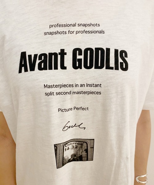 SHENERY(シーナリー)の「GODLIS フォトTee01(Tシャツ/カットソー・レディース・オフホワイト・FREE)」の3枚目の写真