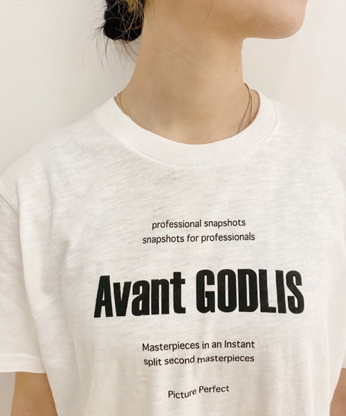 SHENERY(シーナリー)の「GODLIS フォトTee01(Tシャツ/カットソー・レディース・オフホワイト・FREE)」の12枚目の写真