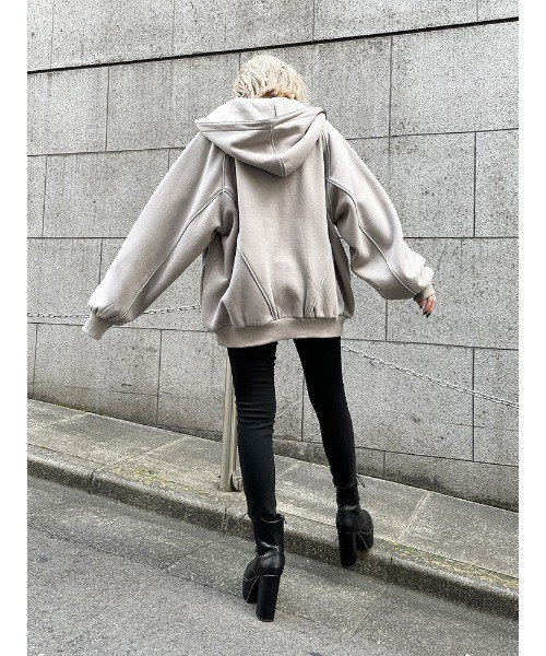 ENVYM（アンビー）の「ラインルーズＰＫ（パーカー・レディース・グレー/ホワイト/ブラック・FREE）」の12枚目の写真