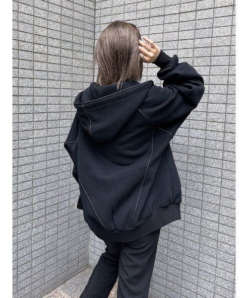 ENVYM（アンビー）の「ラインルーズＰＫ（パーカー・レディース・グレー/ホワイト/ブラック・FREE）」の4枚目の写真