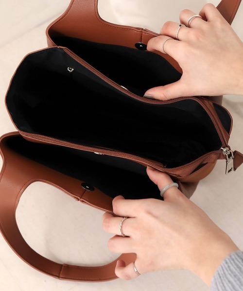 Bab（バブ）の「【WEB限定】ツートーンフェイクレザーハンドバッグ（ハンドバッグ・レディース・ブラック/ベージュ/ブラウン・FREE）」の16枚目の写真