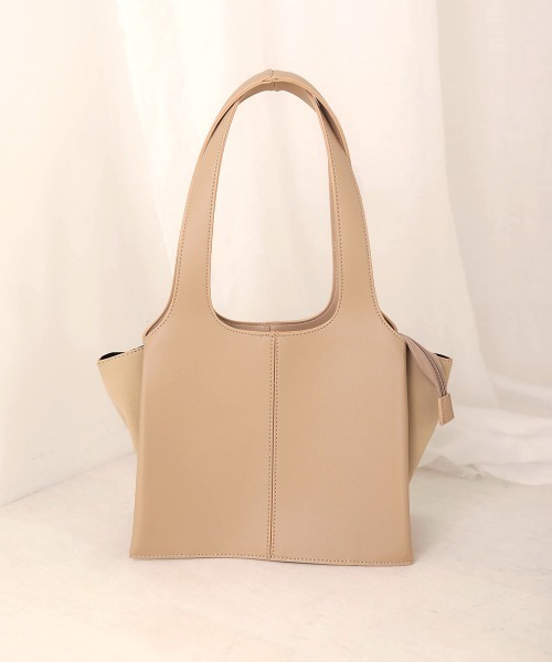 Bab（バブ）の「【WEB限定】ツートーンフェイクレザーハンドバッグ（ハンドバッグ・レディース・ブラック/ベージュ/ブラウン・FREE）」の17枚目の写真