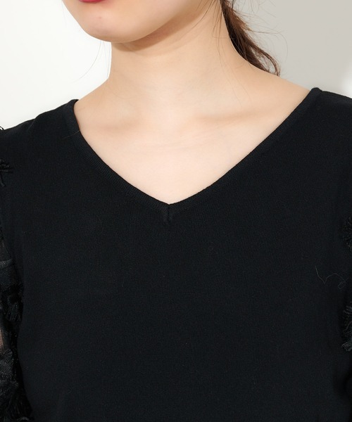 natural couture(ナチュラルクチュール)の「3Dレース袖華やか2WAYトップス(ニット/セーター・レディース・ピンクベージュ/ブラック/ベージュ/オフホワイト・FREE)」の17枚目の写真