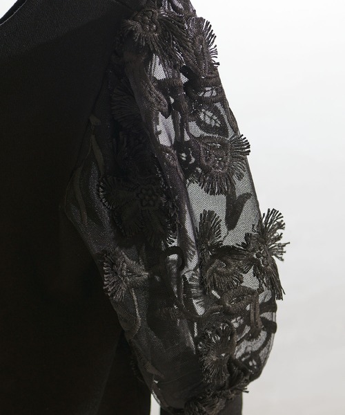 natural couture(ナチュラルクチュール)の「3Dレース袖華やか2WAYトップス(ニット/セーター・レディース・ピンクベージュ/ブラック/ベージュ/オフホワイト・FREE)」の22枚目の写真