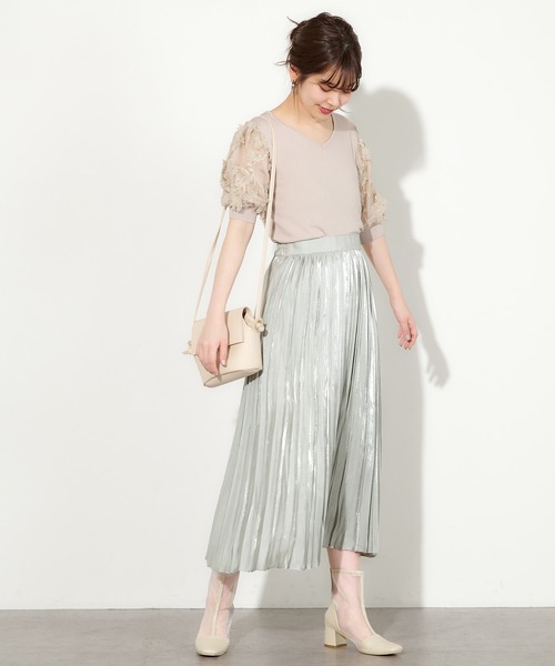 natural couture(ナチュラルクチュール)の「3Dレース袖華やか2WAYトップス(ニット/セーター・レディース・ピンクベージュ/ブラック/ベージュ/オフホワイト・FREE)」の9枚目の写真