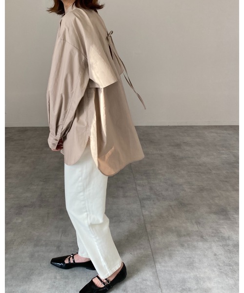 She's Closet（シーズクローゼット）の「バンドカラーボリュームスリーブバックリボン長袖ブロードケープシャツ（シャツ/ブラウス・レディース・ホワイト/ブラック/ベージュ/ブルー/ナチュラル/グリーン/ピンク/ネイビー/ベージュ系その他/ピンク系その他・FREE）」の19枚目の写真