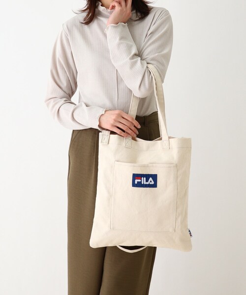 FILA（フィラ）の「◆【FILA別注】キャンバストート（トートバッグ・レディース・アイボリー/ブラック系4/カーキ系3・00）」の5枚目の写真