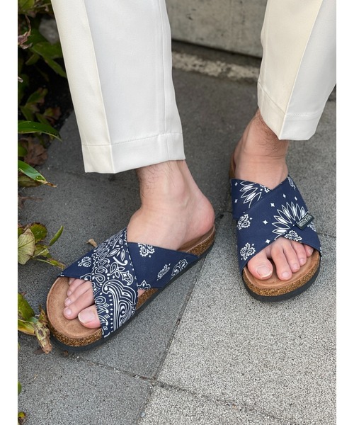 RAGEBLUE(レイジブルー)の「バンダナ/アニマル柄クロスサンダル/939670(サンダル・メンズ・ベージュ/ネイビー/レッド/その他/レオパード/ゼブラ・MEDIUM/LARGE)」の2枚目の写真