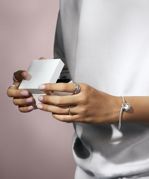 PANDORA（パンドラ）の「ポリッシュド ウィッシュボーン リング　（シルバー）（リング・レディース・シルバー・48/50/52/54/56）」の6枚目の写真