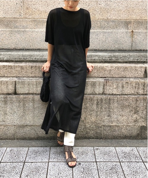 ulu(ウル)の「original Shear sleeve dress(ワンピース・レディース・ブラック・FREE)」の1枚目の写真
