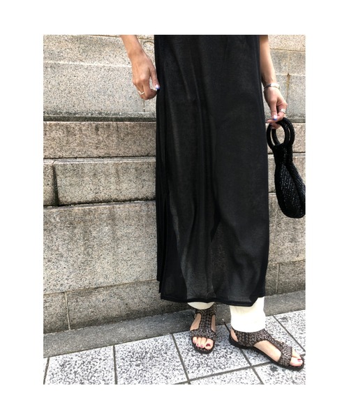 ulu(ウル)の「original Shear sleeve dress(ワンピース・レディース・ブラック・FREE)」の7枚目の写真