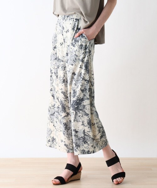 Cutie Blonde（キューティーブロンド）の「◆【S-L】ひんやりゆるテロパンツ（その他パンツ・レディース・ベージュ系/ブラック系/ライトグレー系・02/01/03）」の2枚目の写真