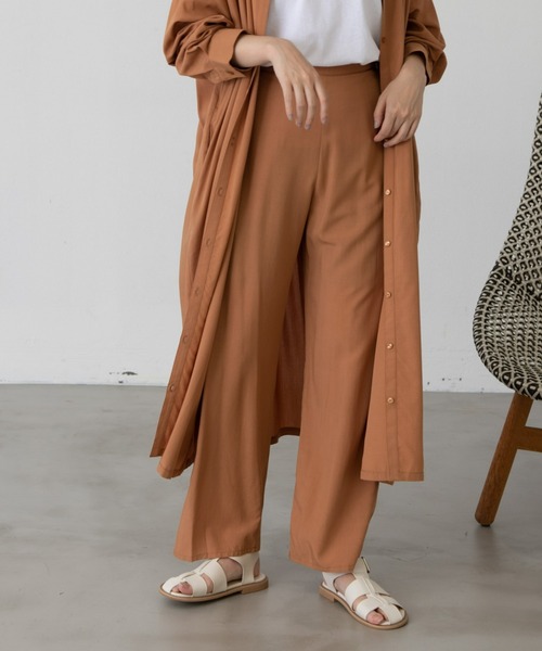 EDIT Gris（エディットグリ）の「リラックスストレートパンツ（その他パンツ・レディース・ブラック/ダークグリーン/オレンジ・FREE）」の3枚目の写真