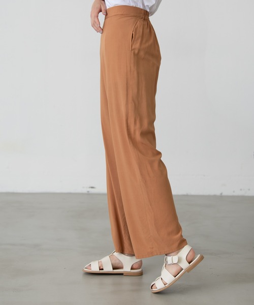 EDIT Gris（エディットグリ）の「リラックスストレートパンツ（その他パンツ・レディース・ブラック/ダークグリーン/オレンジ・FREE）」の14枚目の写真