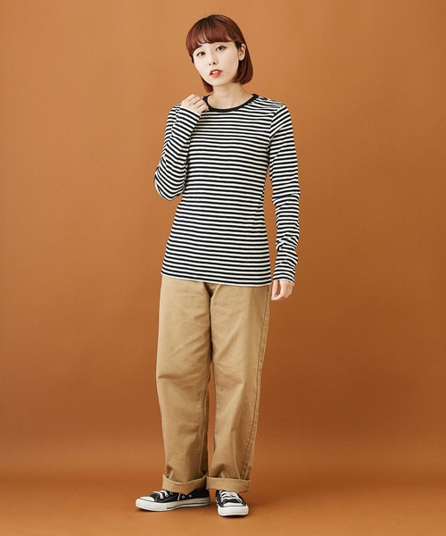 CUBE SUGAR（キューブシュガー）の「ショートスラブフライス ボーダー 長袖 クルーネック（Tシャツ/カットソー・レディース・モカ/ブラック×ホワイト/ホワイト系その他/ブラウン系その他/パープル系その他/グレー×ホワイト/マルチ/ラベンダー/ピンク/ペールイエロー/ベージュ×ブラック/ブルー系その他/キャメル/ブラック系その他・M）」の19枚目の写真