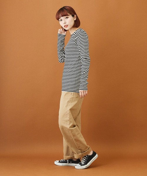 CUBE SUGAR（キューブシュガー）の「ショートスラブフライス ボーダー 長袖 クルーネック（Tシャツ/カットソー・レディース・モカ/ブラック×ホワイト/ホワイト系その他/ブラウン系その他/パープル系その他/グレー×ホワイト/マルチ/ラベンダー/ピンク/ペールイエロー/ベージュ×ブラック/ブルー系その他/キャメル/ブラック系その他・M）」の20枚目の写真