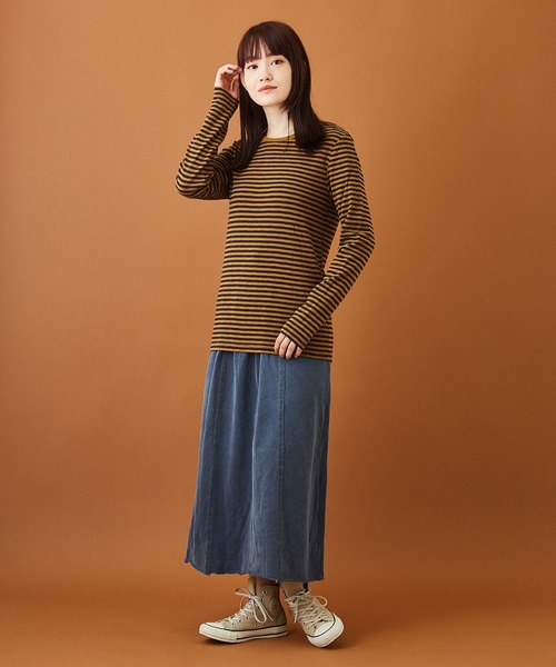 CUBE SUGAR（キューブシュガー）の「ショートスラブフライス ボーダー 長袖 クルーネック（Tシャツ/カットソー・レディース・モカ/ブラック×ホワイト/ホワイト系その他/ブラウン系その他/パープル系その他/グレー×ホワイト/マルチ/ラベンダー/ピンク/ペールイエロー/ベージュ×ブラック/ブルー系その他/キャメル/ブラック系その他・M）」の22枚目の写真