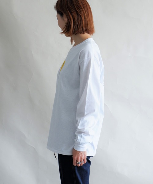 MANASTASH(マナスタッシュ)の「MANASTASH/マナスタッシュ W's LEAF SMILE L/S TEE ウィメンズ リーフスマイル ロンT(Tシャツ/カットソー・レディース・ホワイト/サンドベージュ/ブラック・MEDIUM)」の5枚目の写真