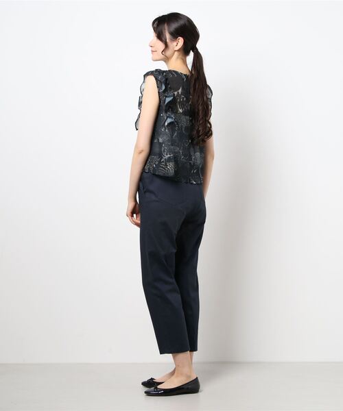 DOLLUPOOPS（ドールアップウップス）の「サファリプリント使いフリルスリーブロンパース（つなぎ/オールインワン・レディース・ブラック/オフホワイト・38）」の3枚目の写真