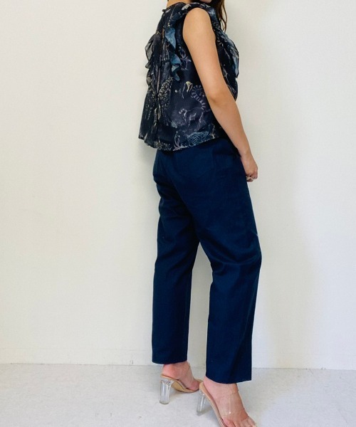 DOLLUPOOPS（ドールアップウップス）の「サファリプリント使いフリルスリーブロンパース（つなぎ/オールインワン・レディース・ブラック/オフホワイト・38）」の6枚目の写真