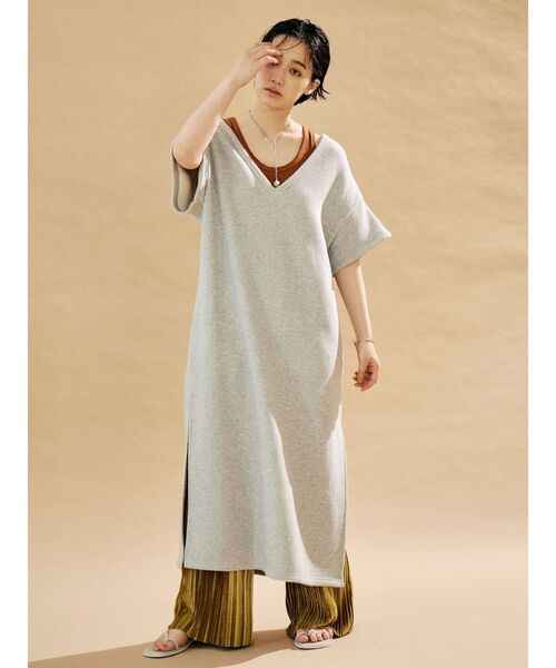 Ungrid（アングリッド）の「スウェットカフタンワンピース（ワンピース・レディース・ライトグレー/チャコールグレー・FREE）」の17枚目の写真